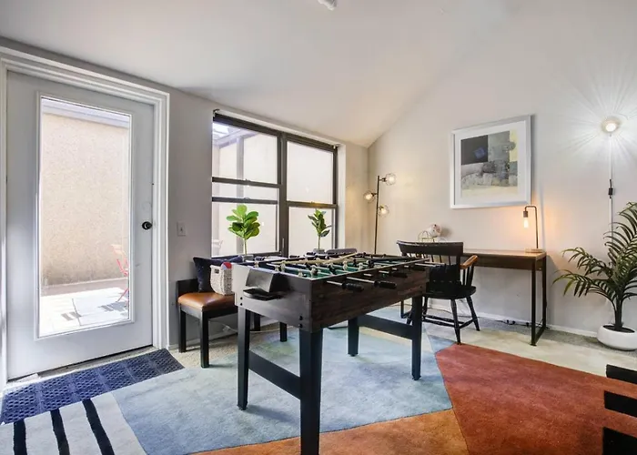 Huge Downtown Penthouse Park, Museums Gym #4 * Chicago